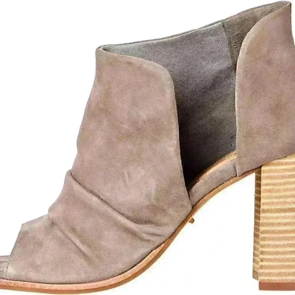 42 Gold Womens Loyalty Peep Toe Boot BRAND NEW - Picture 2 of 8